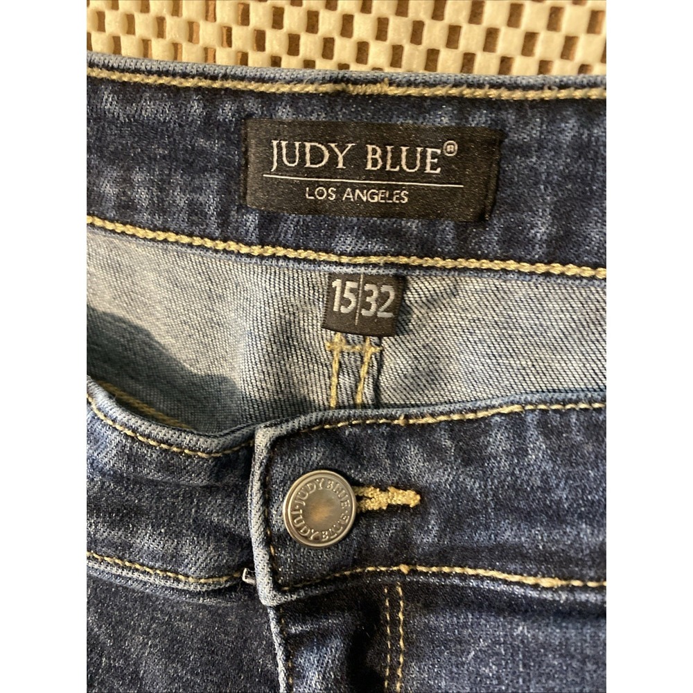 Judy Blue Boyfriend Fit Jeans Distressed‎ Women's Size 15/32 JB82156MD - Picture 3 of 6